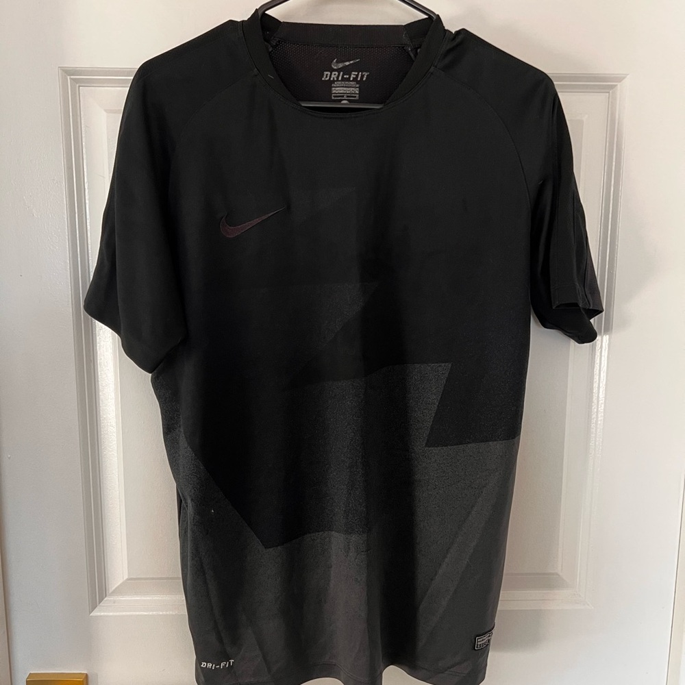 Nike Men's Black Dri-FIT Shirt